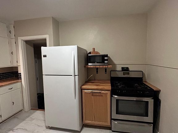 5th image of 803 N Sawyer St