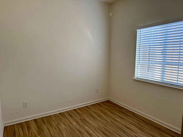 3563 Century Cir — Photo 9