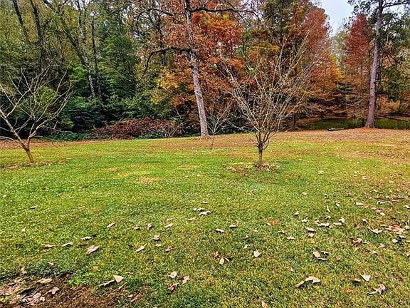 5th image of 165 Dave Duck Rd