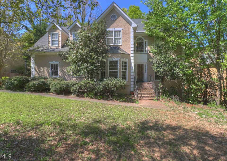 1st image of 3385 Hunters Hill Dr