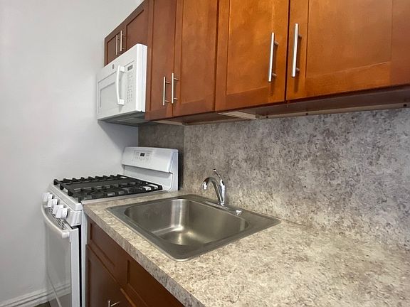 5th image of 64-21 Booth St #1KK