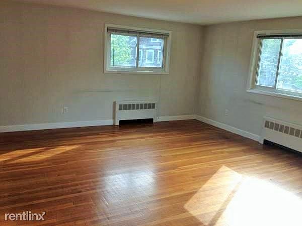 2nd image of 54 Carver Rd E #2