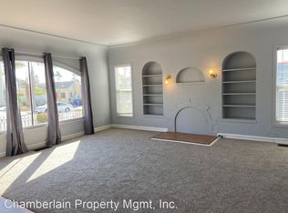 916 Alberta Ave, Oceanside, CA 92054