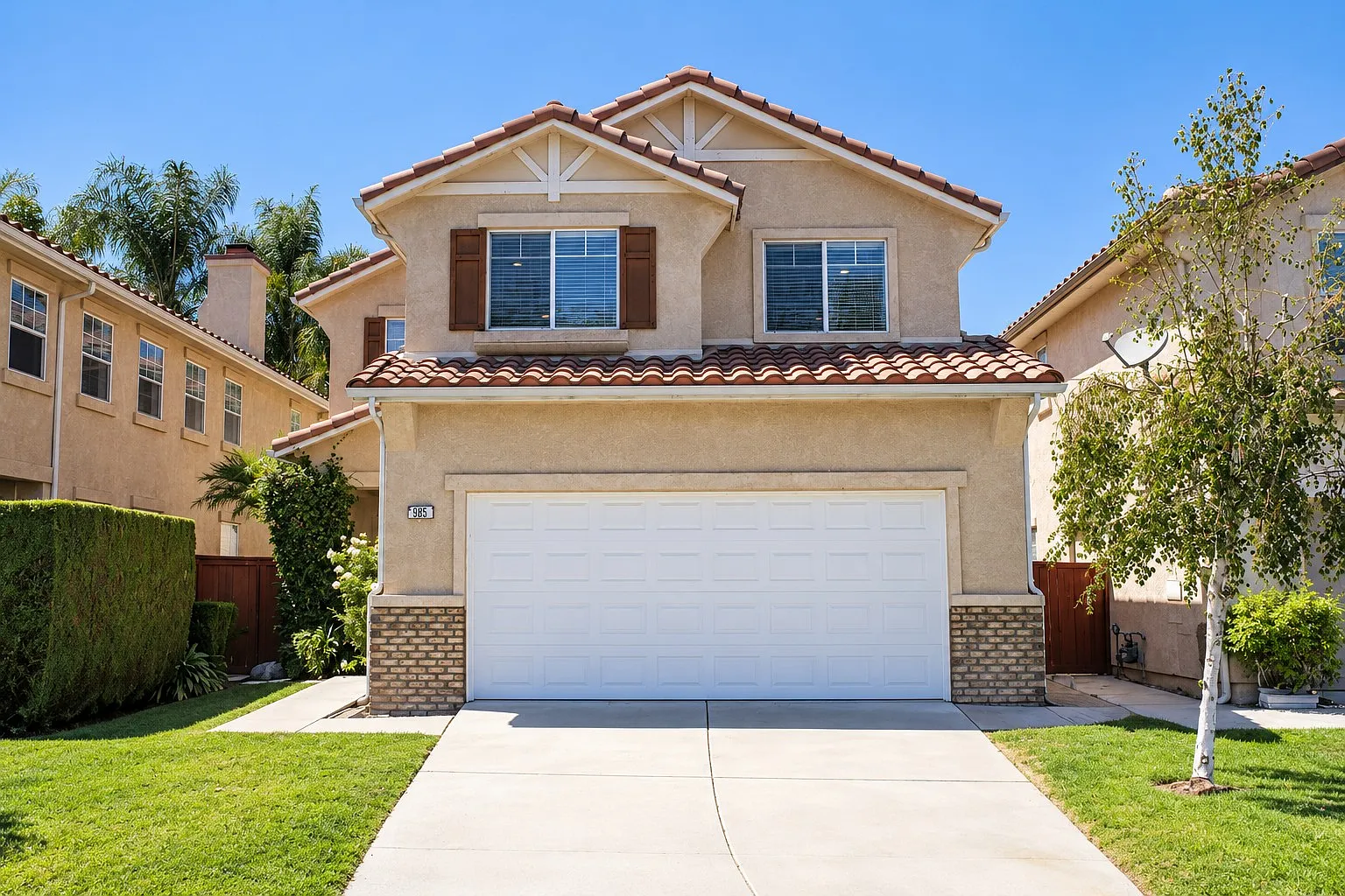 4 bed, 2165 sqft, $4,500 — Photo 1