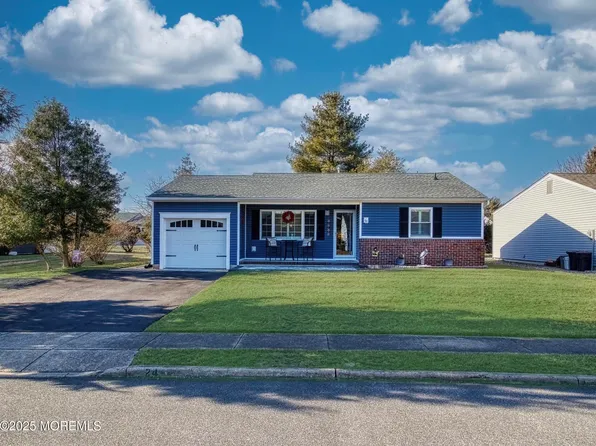 24 Carlisle Road, Toms River, NJ 08757