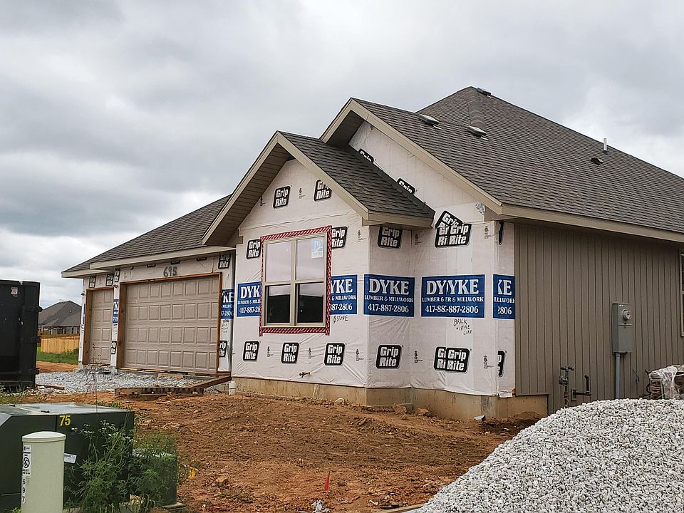 1st image of 821 E Barracuda Dr
