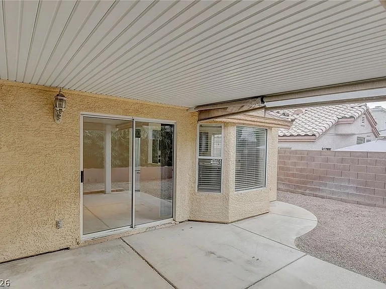 7225 Scenic Hills Dr — Photo 29