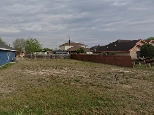 106 Templo Dorado St, Mission, TX 78572