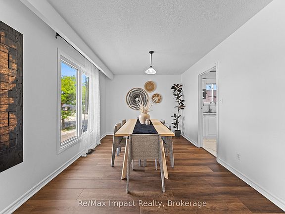 5th image of 3874 Brandon Gate Dr
