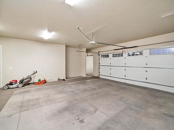 5th image of 2704 E 1300 South Cir