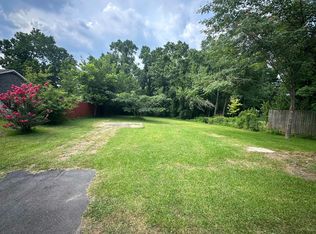 5816 Beverly Dr, Hanahan, SC 29410