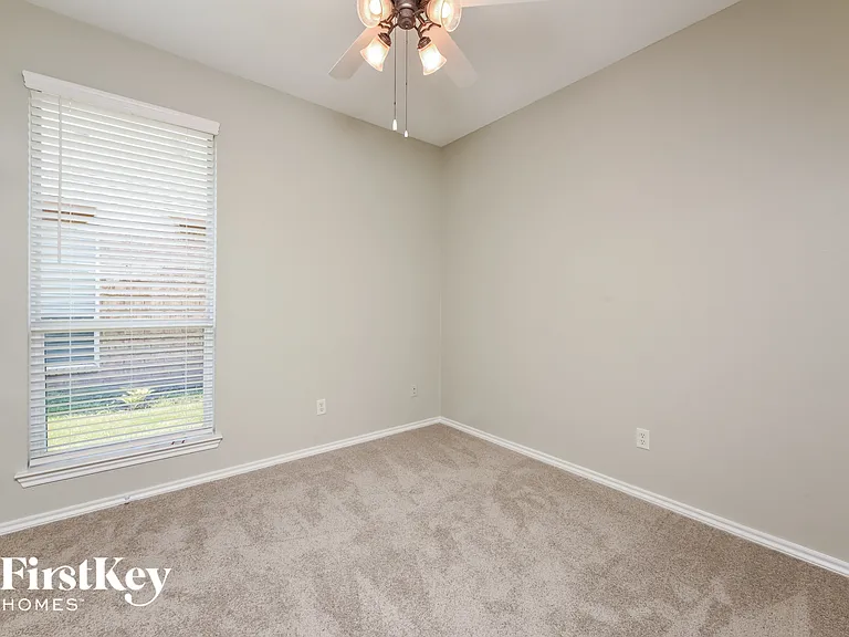 10649 Fossil Hill Dr — Photo 14