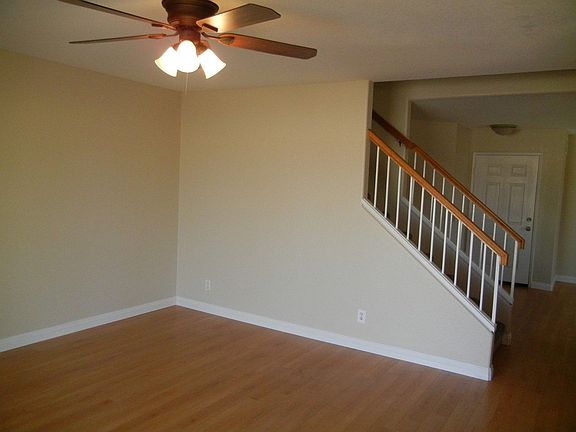 2nd image of 15890 Mariposa Dr