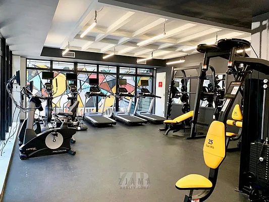 Rented by Zjama Realty Corp | media 21