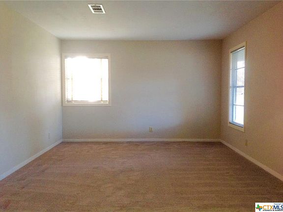 3rd image of 102 Scarborough Dr