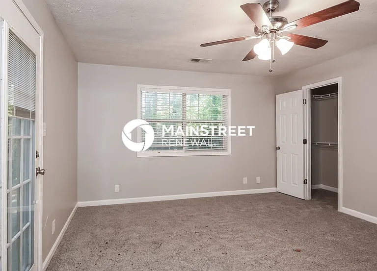 5404 Cindy Ln SE — Photo 13