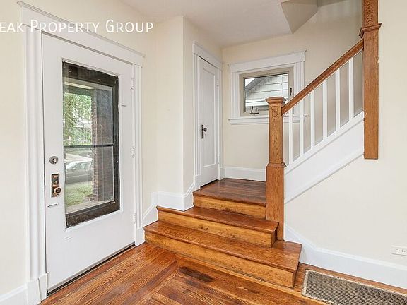 2nd image of 2322 Fairview Ave