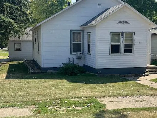 511 N Commercial St, Clark, SD 57225
