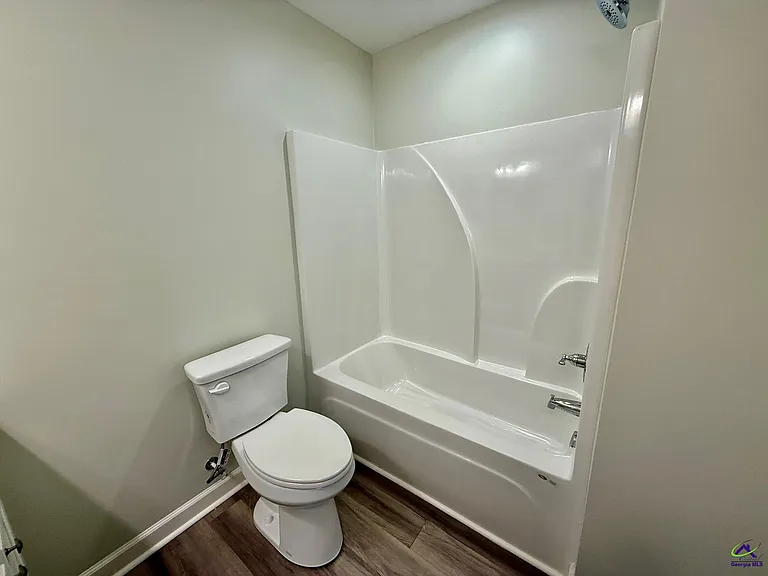 116 Webster Way — Photo 6