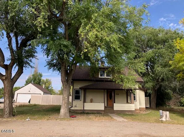 415 Hammond St, Medicine Lake, MT 59247