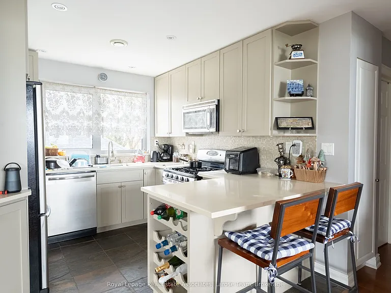 75 Maple Ave S #3 — Photo 7