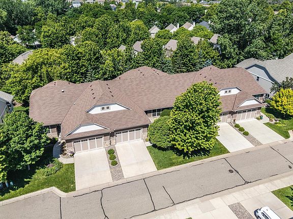 2nd image of 8619 Lake Riley Dr
