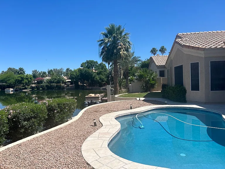 3160 S Greythorne Way — Photo 3