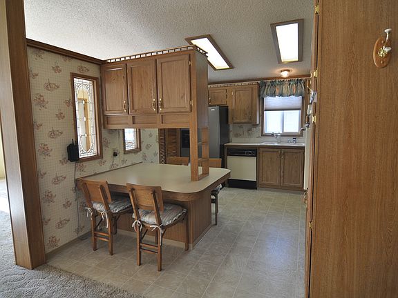 5th image of 573 NW Silver Meadow Ln #11