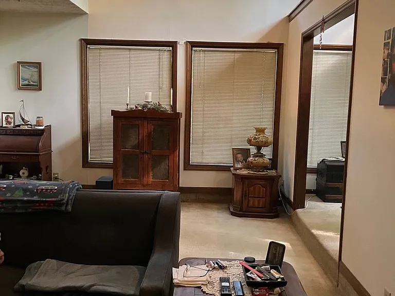 4852 Rosewell Dr — Photo 14
