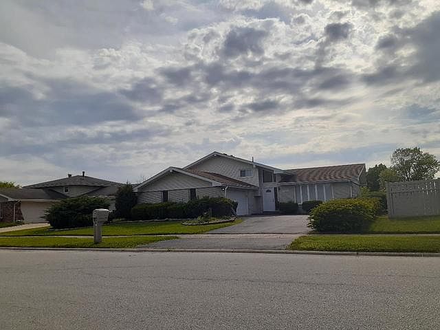 1st image of 19416 Lake Lynwood Dr
