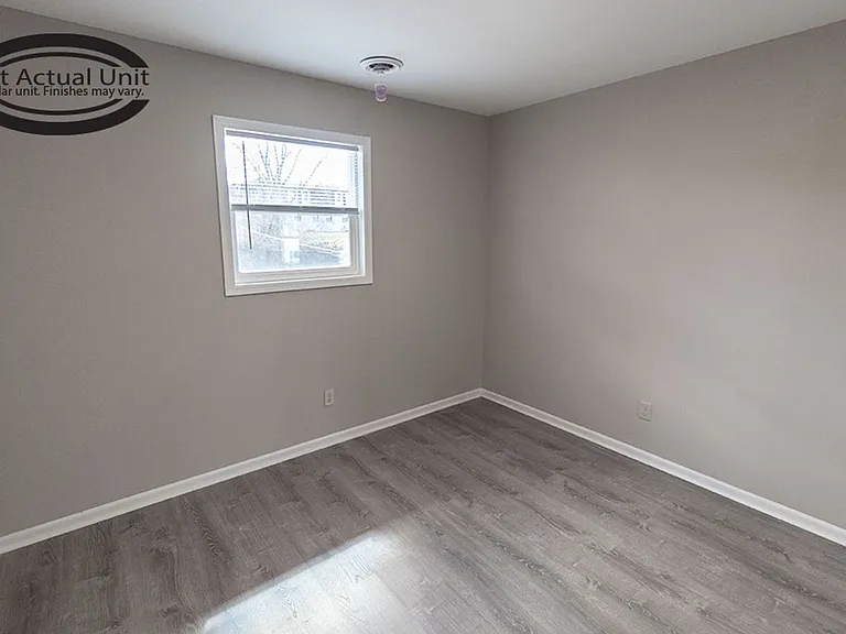 2932 Leeway Dr #D — Photo 20