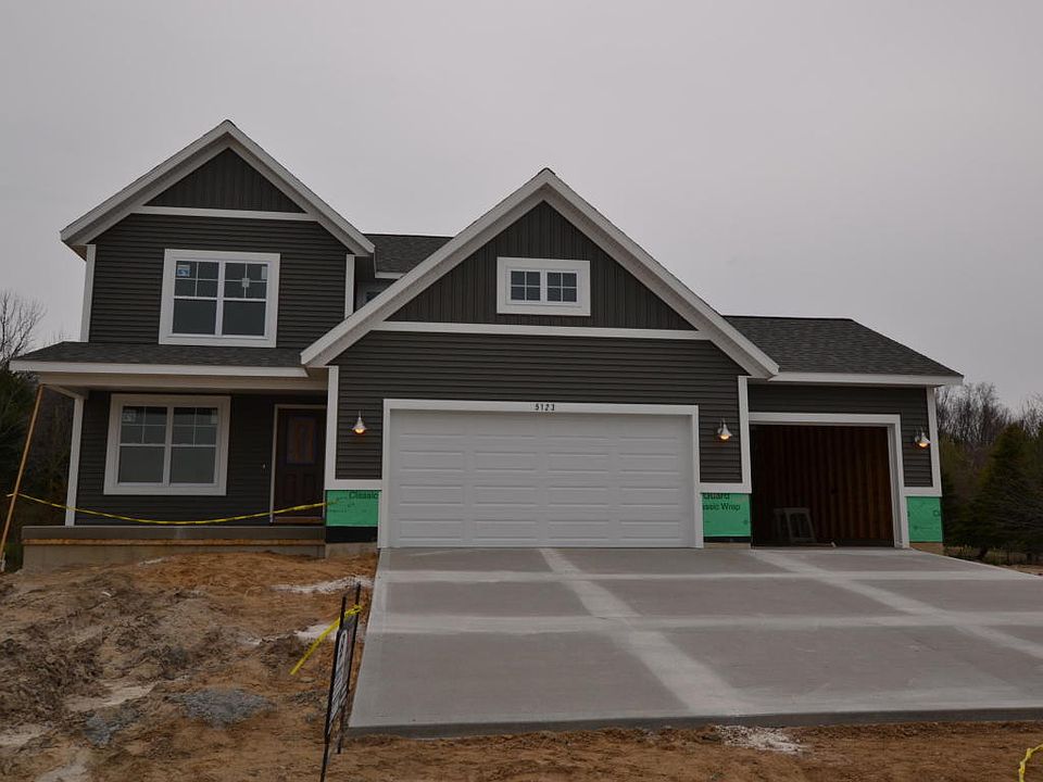1st image of 5123 Autumn Leaf Dr