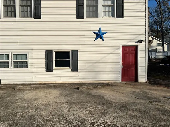 300 Forrest Ave APT E, Gainesville, GA 30501