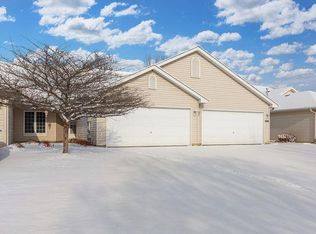 7916 Heinbuch Trl, Woodbury, MN 55125