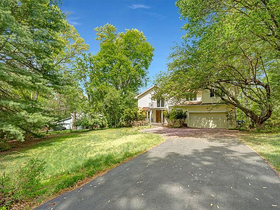 4th image of 10910 Miller Rd
