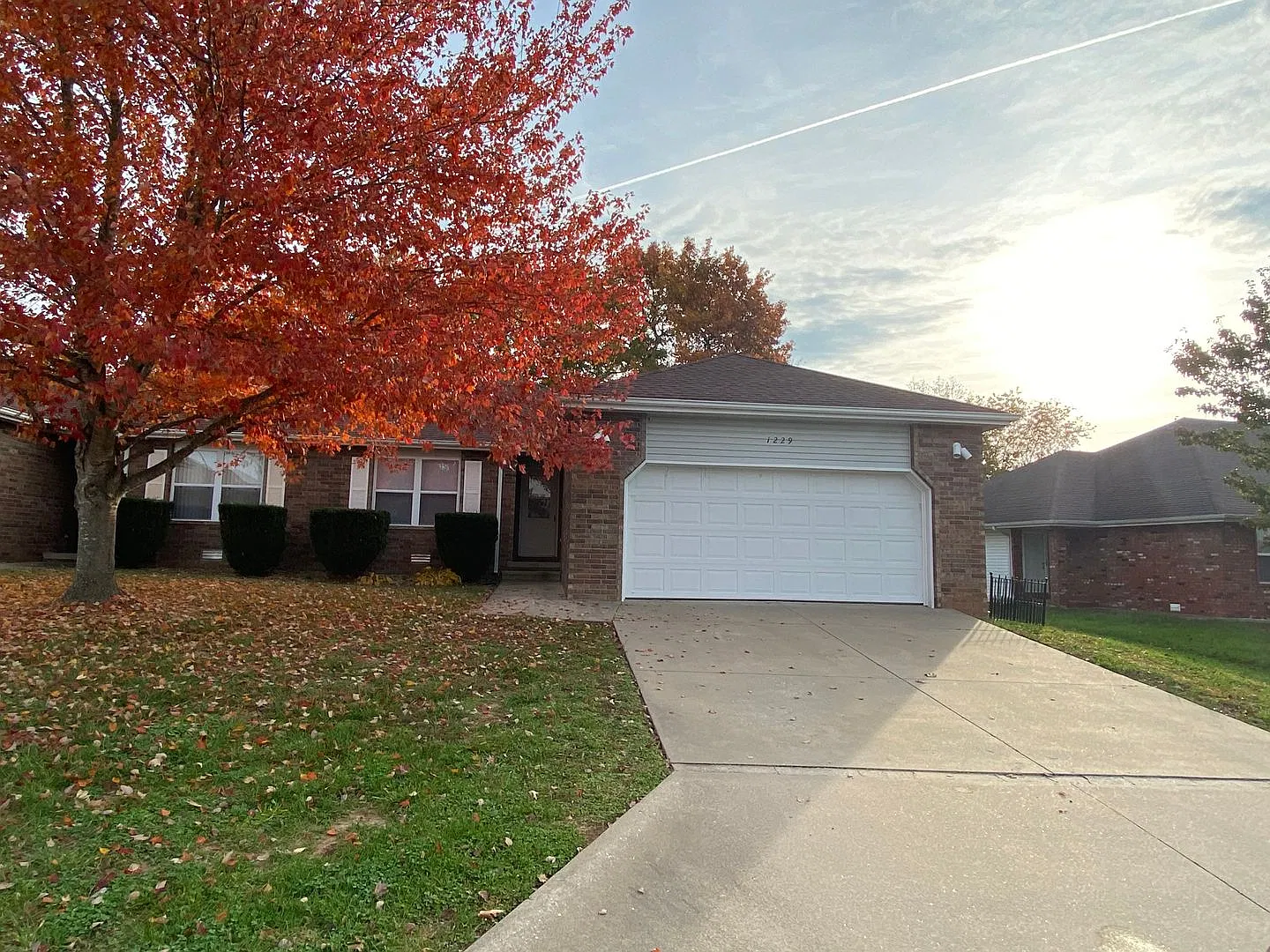 1229 - 1231 W. Bluegrass — Photo 1