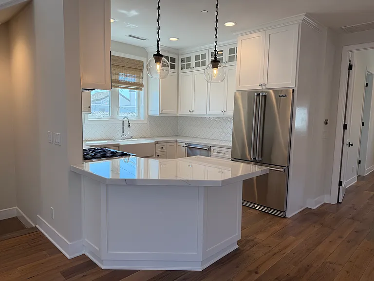 613 Iris Ave #1/2 — Photo 33