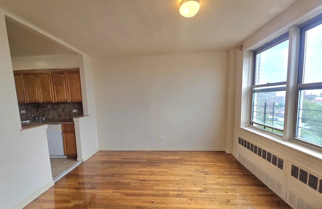 1 bed, 825 sqft, $2,297 — Photo 4