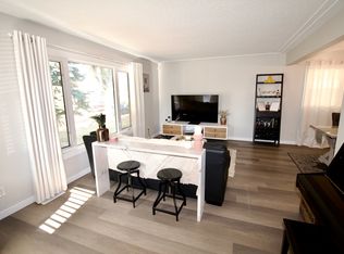 9909 77th St NW, Edmonton, AB T6A3B8