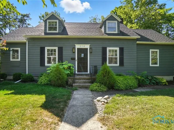 314 E 2nd St, Perrysburg, OH 43551