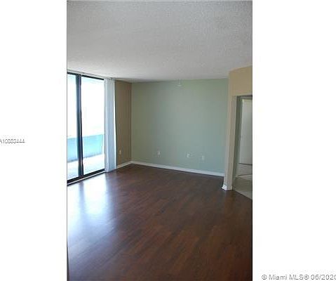 3rd image of 1330 West Ave APT 606