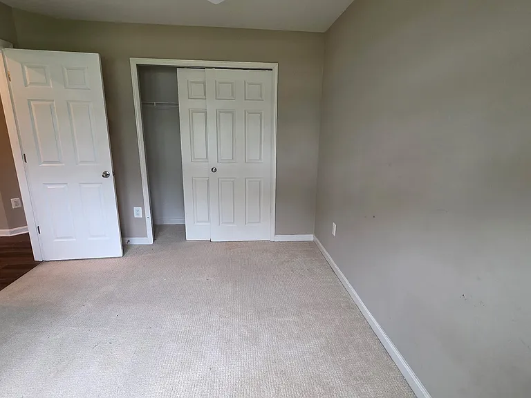 1120 Bayberry Ln #1 — Photo 2