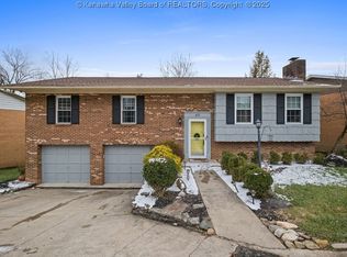 69 Keeneland Dr, Huntington, WV 25705