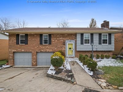 69 Keeneland Dr, Huntington, WV, 25705