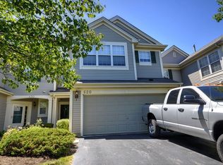 620 Creekside Cir, Gurnee, IL 60031