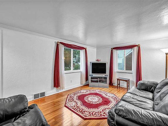 5th image of 644 Somerville Dr