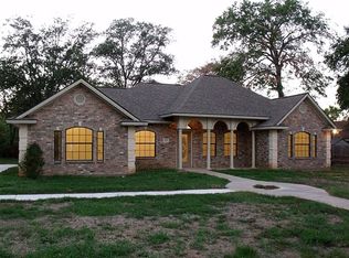 1635 8th St, Hempstead, TX 77445