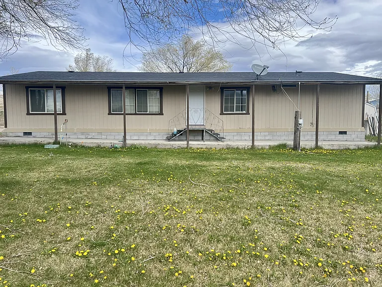 5296 Comanche Ave — Photo 4