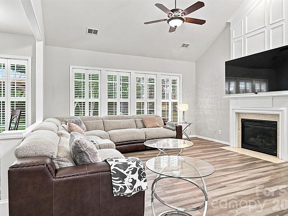 2nd image of 7819 Lamington Dr
