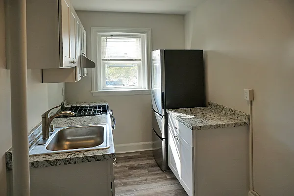 1 bed, 1.0 bath, 555 sqft, $2,000 — Photo 4